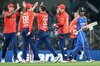 Not-Worried-About-Leaking-Runs...-:-England-Fast-Bowler-s-Massive-Remark